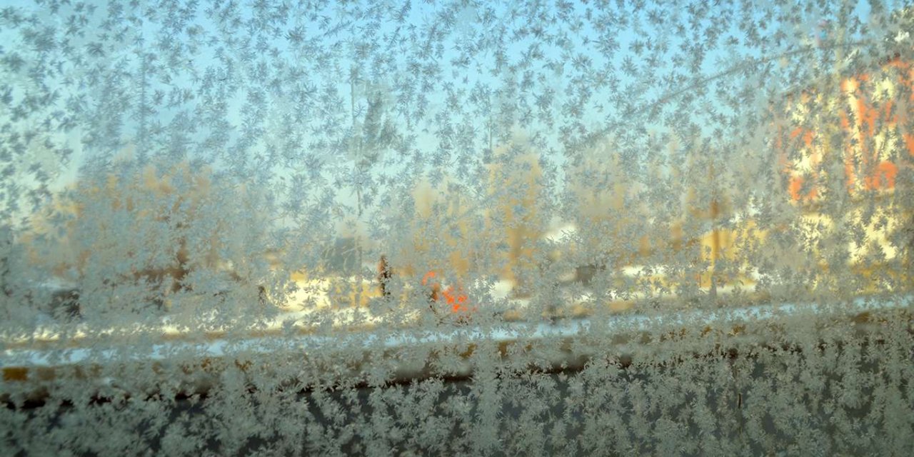 Doğu Anadolu'da hayat buz tuttu