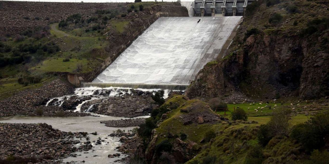 İzmir'de barajlar alarm veriyor