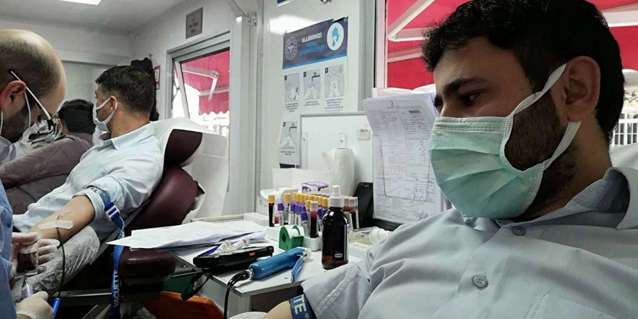 HÜDA PAR Antalya Gençlik Kolları kan bağışında bulundu