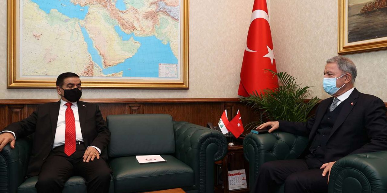 Bakan Akar Iraklı mevkidaşı ile görüştü
