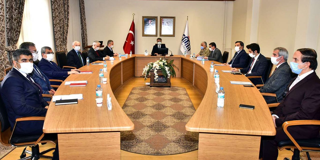 Malatya’da İl Güvenlik ve Acil Durumlar Koordinasyon Merkezi toplantısı yapıldı