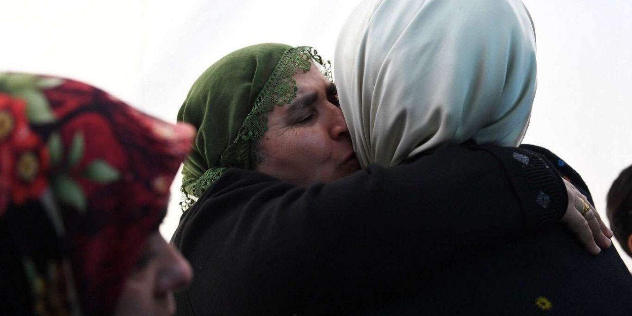 Emine Erdoğan'dan Diyarbakır’daki evlat nöbetindeki ailelere ilişkin paylaşım