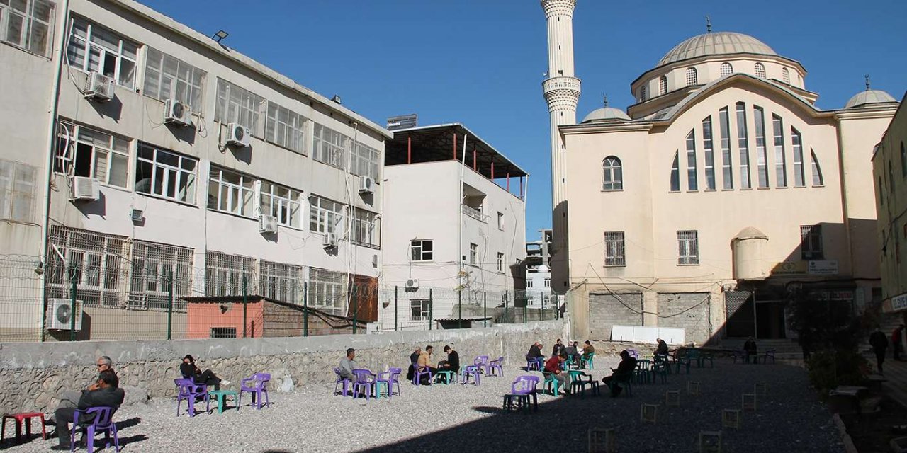 Şırnaklılar: Aşının güvenirliliğin kanıtlanması halinde aşıyı kullanacağız