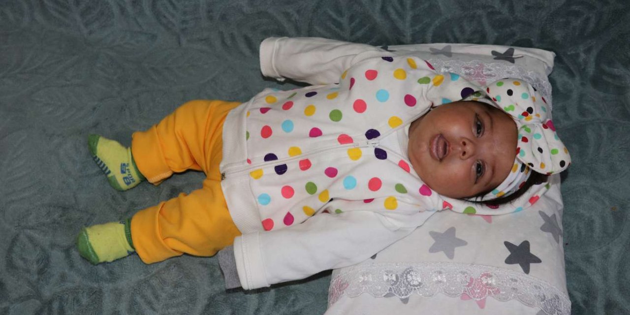 İki çocuğunu SMA'dan kaybeden aile, Küçük Erva'yı da kaybetmek istemiyor