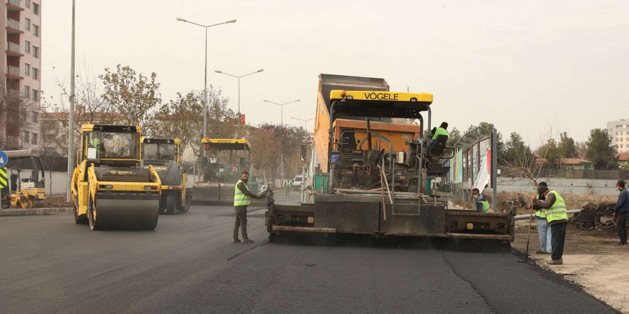 Diyarbakır'da yol çalışmaları süren Elâzığ caddesi pazartesi günü hizmete açılacak