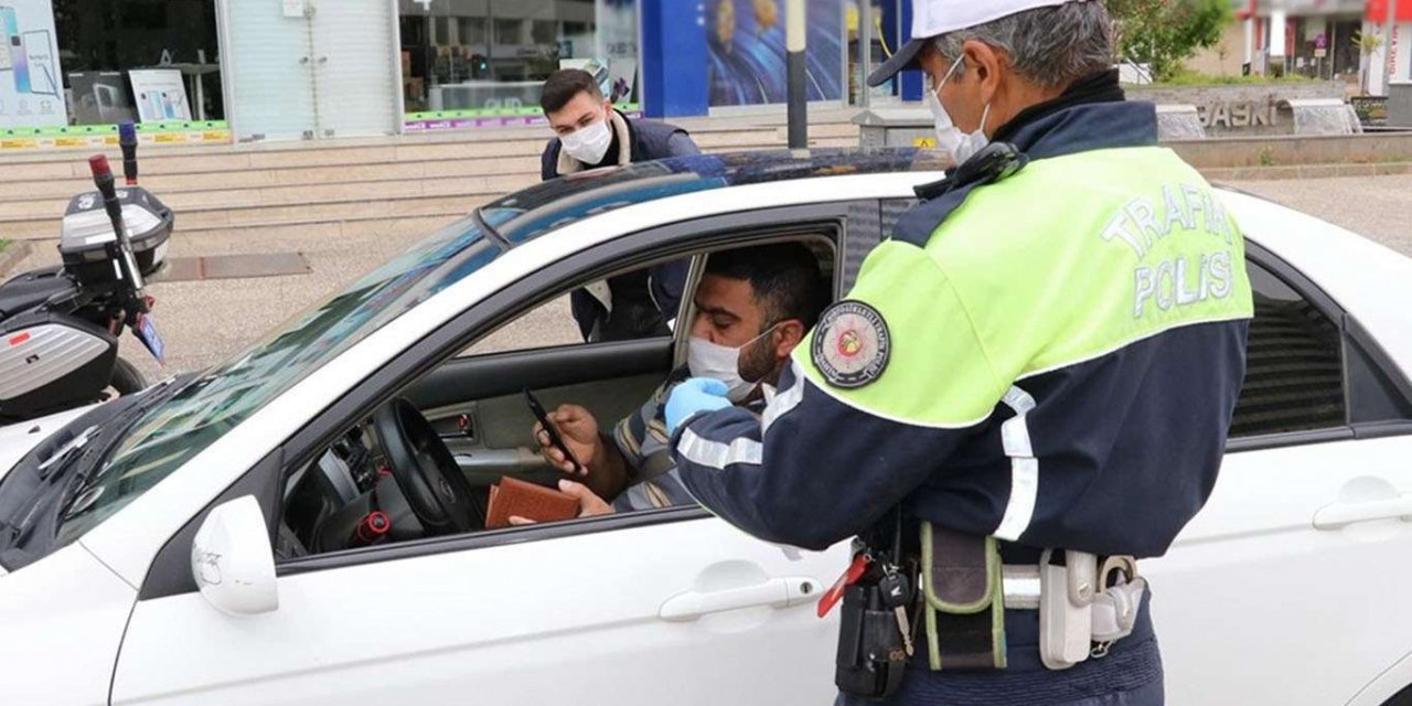 Gaziantep'te sokağa çıkma kısıtlamasını ihlal eden 440 kişiye para cezası
