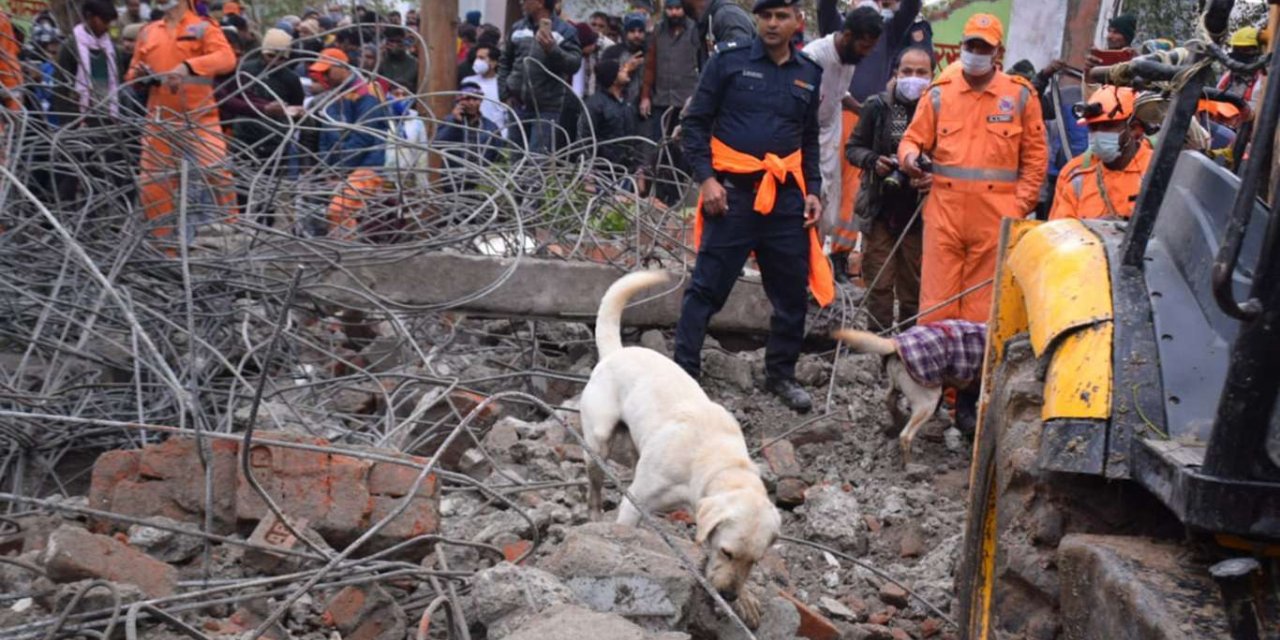 Hindistan'da çöken krematoryumda ölenlerin sayısı 21'e yükseldi