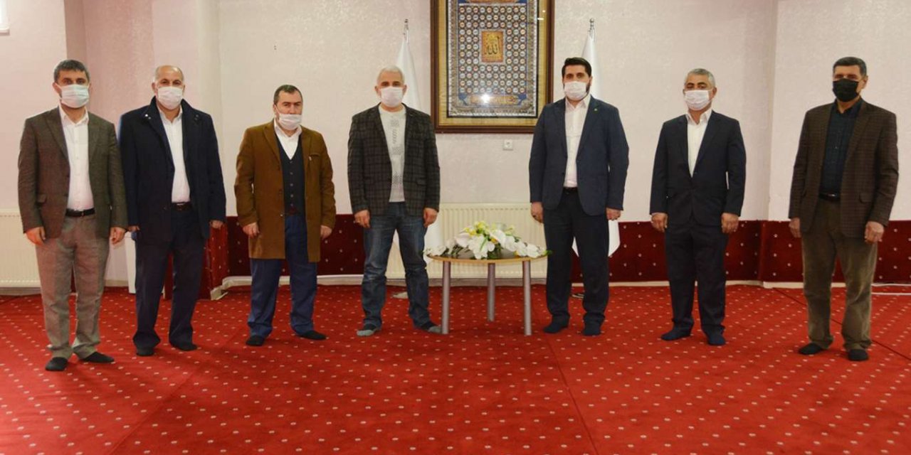 HÜDA PAR Batman Merkez İlçe Başkanlığından Peygamber Sevdalıları Derneğine ziyaret