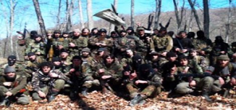 Çeçen direnişçiler 11 Rus askerini öldürerek kuşatmayı yardı