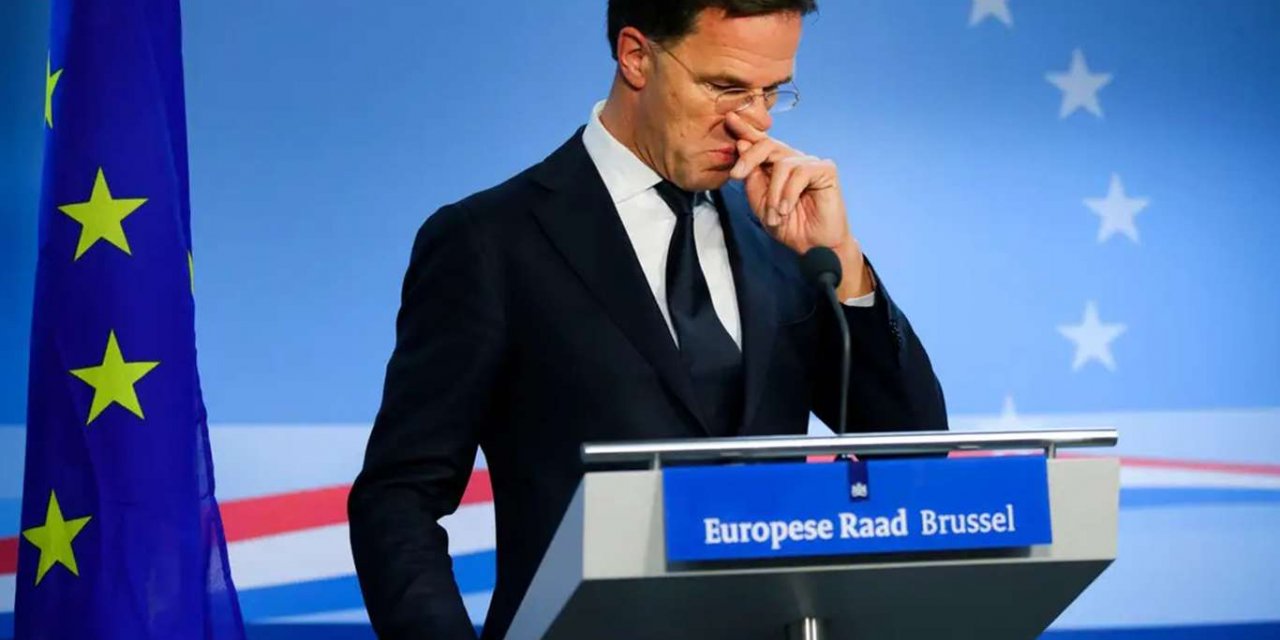 Hollanda aşılama stratejisinde hata yaptıklarını kabul etti