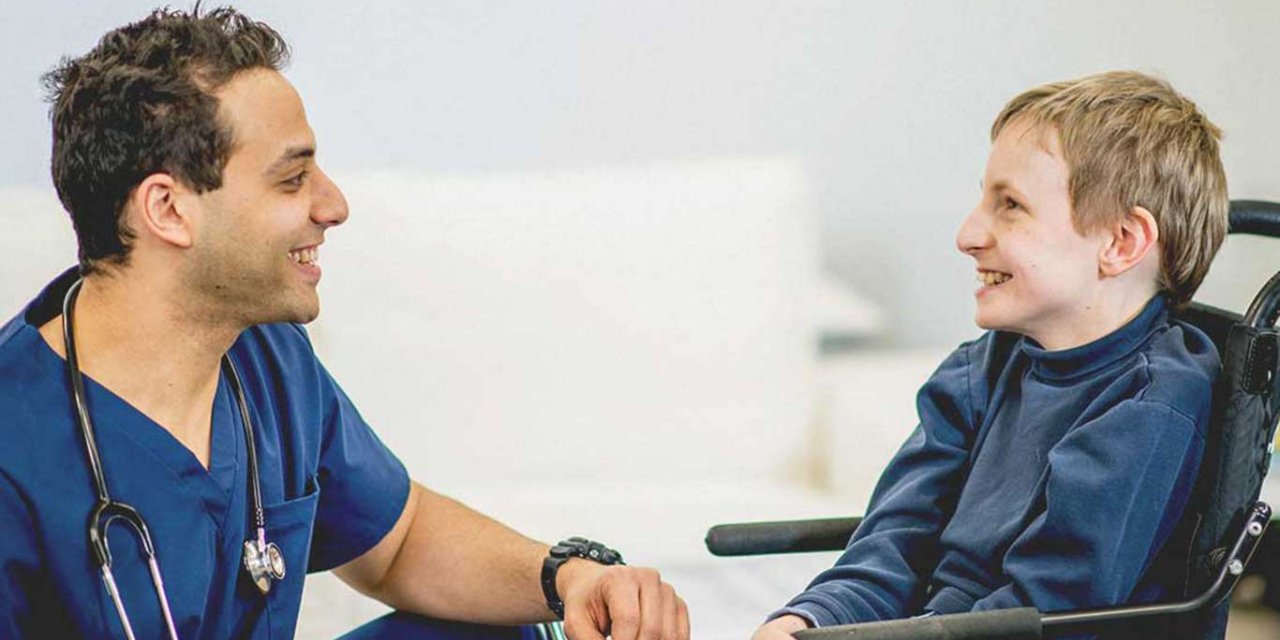 SMA hastalığı nedir? Hastalığın belirti ve tedavi yöntemleri nelerdir?