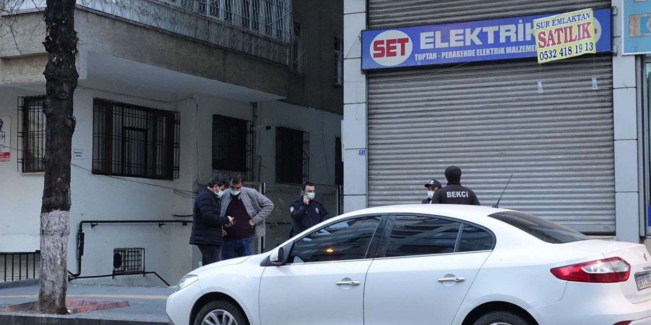 Diyarbakır'da 3 avukat evlerinde doğalgaz zehirlenmesi sonucu hayatını kaybetti