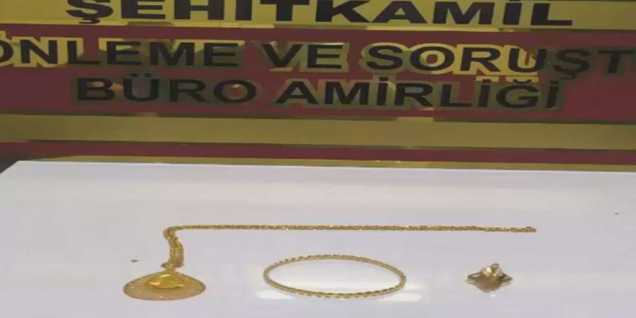 Çaldıkları altınlarla araç takas etmeye çalışan şüpheliler yakalandı