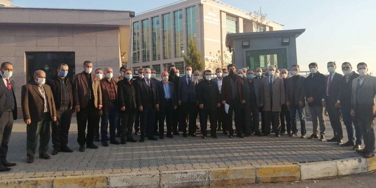 Darbeci, tesettür düşmanı zihniyete suç duyurusu