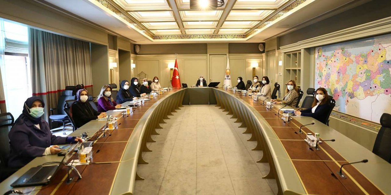 Milli Gazete yazarı Ceyhan: AKP'nin yaptığı temel hata düşmanları yakınlarına doldurmaları