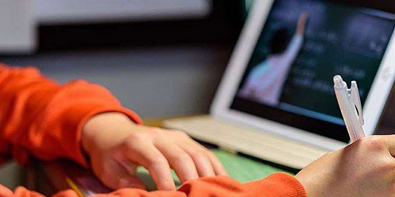 Malatya'da uzaktan eğitime destek için tablet dağıtıldı