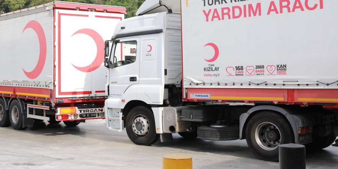 Kızılay'a yapılan en az yüz tır yardımı pazarda sattılar