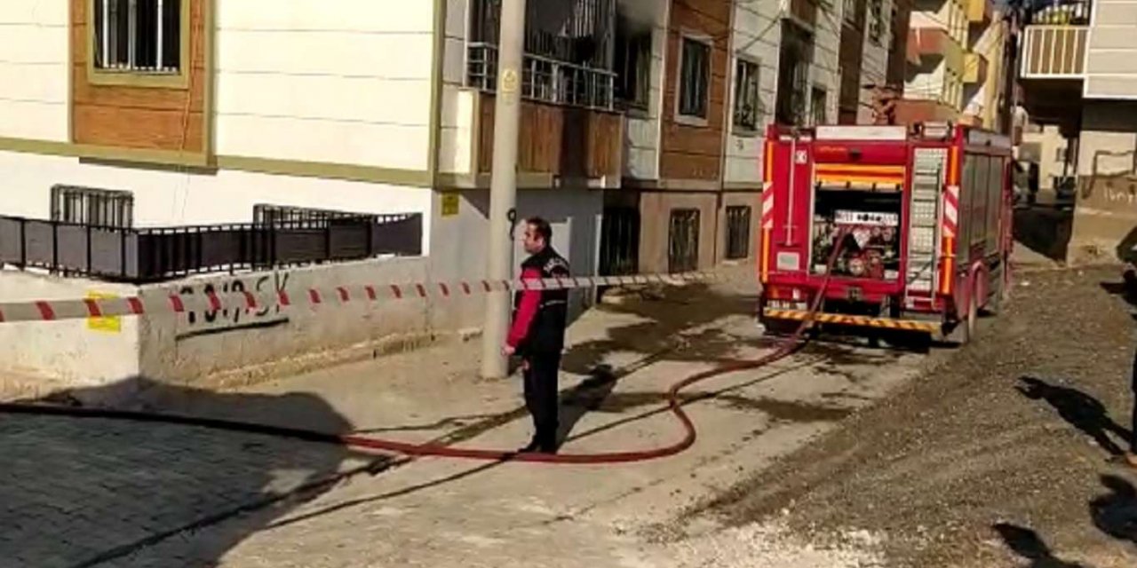 Çocukların çakmakla oyunu yangına neden oldu