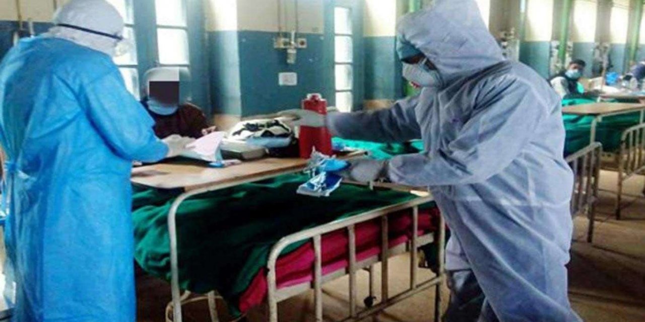 Hindistan'da Covid-19 kaynaklı son 7 ayın en düşük ölüm oranı