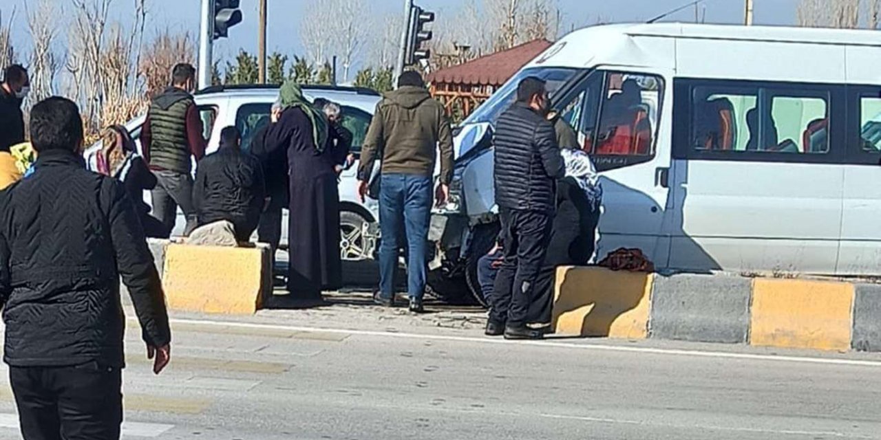 Li Wanê qeza: 11 birîndar