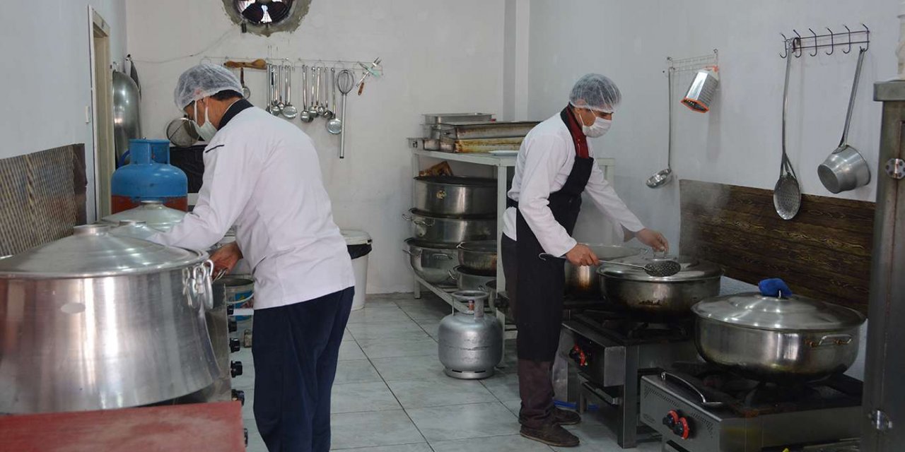 Yemek fabrikası işletmecileri iflasın eşiğine geldi