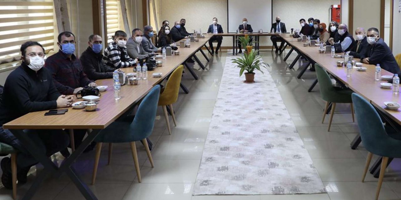 Vali Varol basınla bir araya geldi