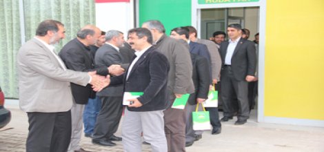 Akil adamlar Hüda Par'ı ziyaret etti