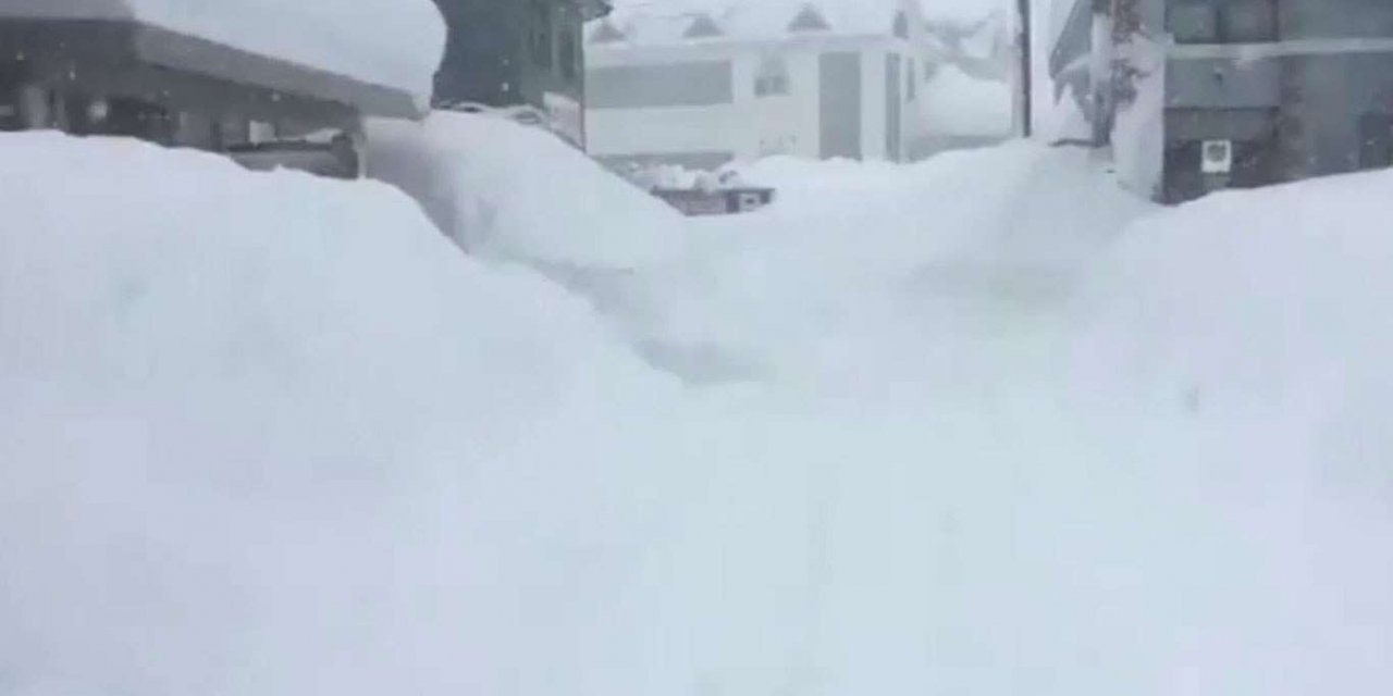 Japonya'da kar ve fırtına nedeniyle 11 kişi daha öldü