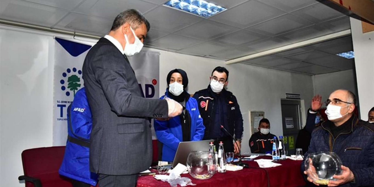 Malatya’da tamamlanan deprem konutları kura ile hak sahiplerine teslim edildi