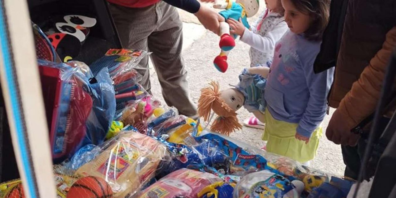 Siirt’te vefa sosyal destek grubu çocukların yüzünü güldürdü