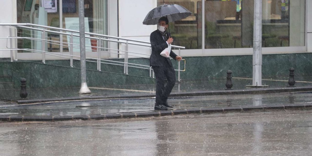 Kuraklık riski altındaki Gaziantep’te yağan yağmur sevindirdi