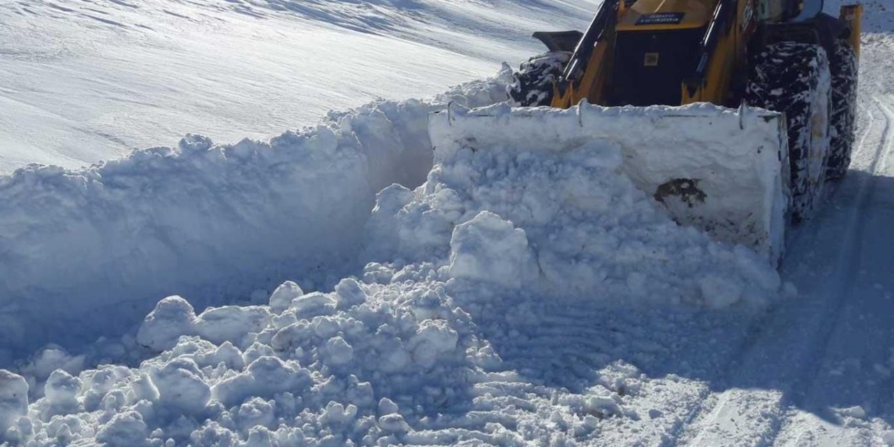 Kar ve tipi nedeniyle 3 ilde 772 köy yolu ulaşıma kapandı