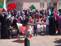 Muhammedi sevda köyleri sardı