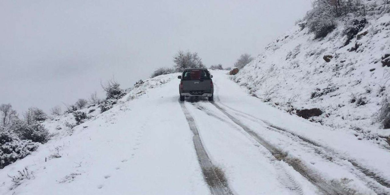 Karda mahsur kalan hamile kadın hastaneye ulaştırıldı