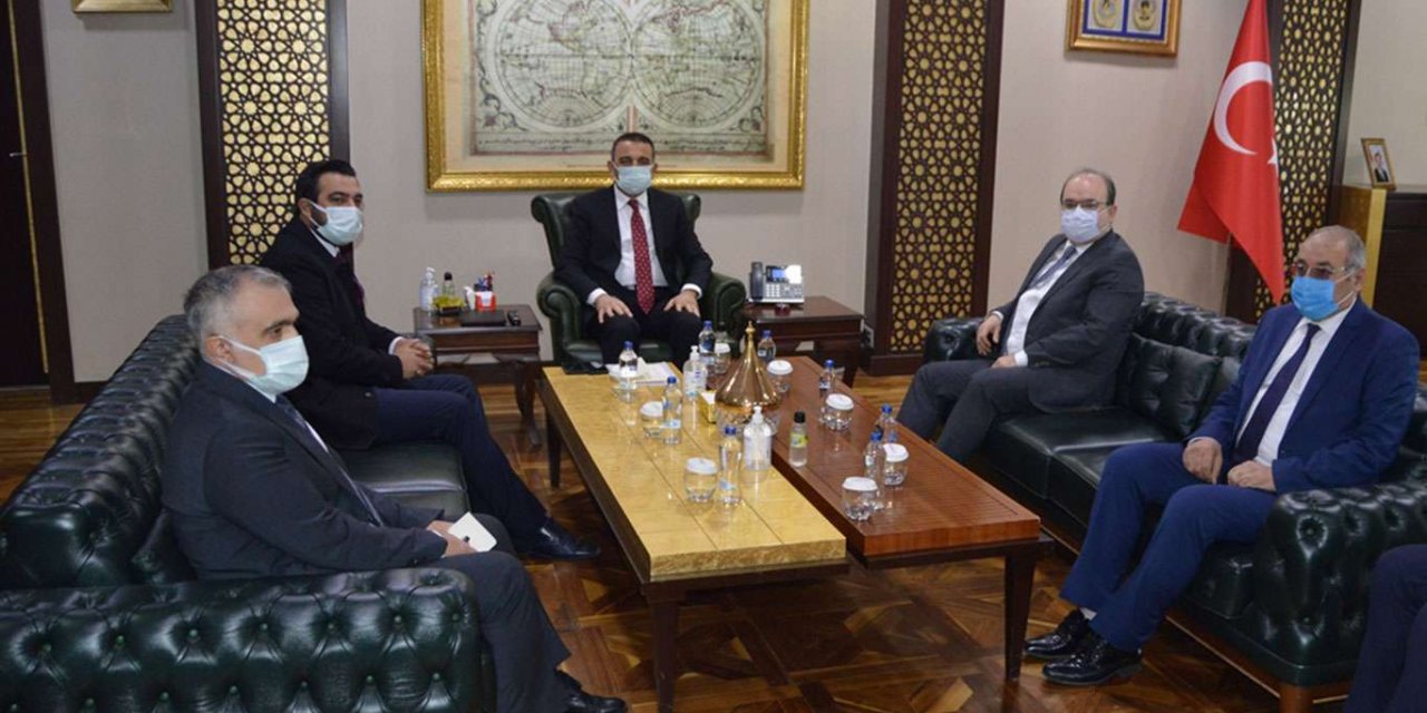 Kültür ve Turizm Bakan Yardımcısı Serdar Çam, Siirt'te incelemelerde bulundu