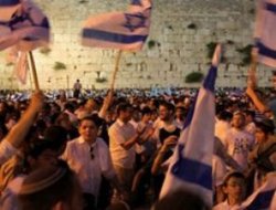 Bu kez kiliseye saldırdılar