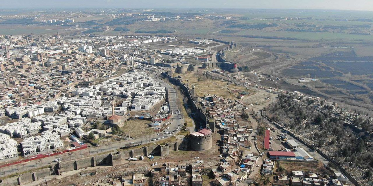 Diyarbakır Surlarında restorasyon çalışmalarında ceset bulundu