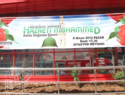 Kirli Eller Peygamber Afişlerine Uzandı