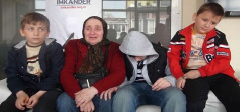 Dünya çocukları törene, Çeçen çocuklar ölüme!