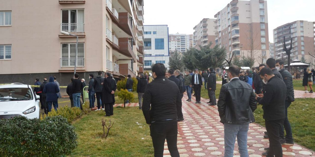 Siirt'te 9'uncu kattan düşen çocuk öldü