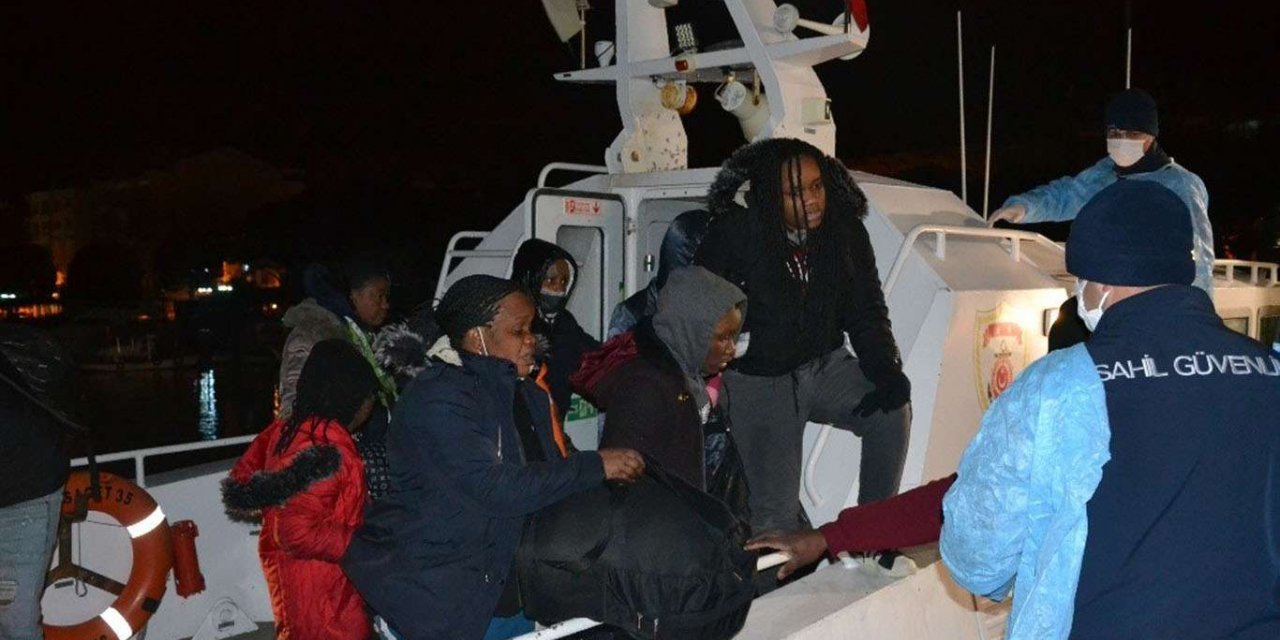 Yunanistan tarafından ölüme terk edilen düzensiz göçmenler kurtarıldı