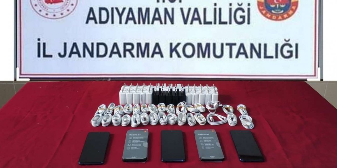 Adıyaman'da kaçak cep telefonu ele geçirildi