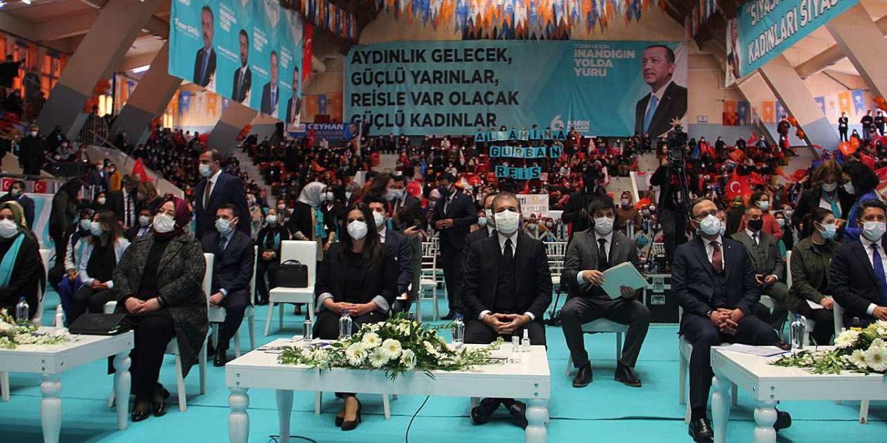 AK Parti Adana 6'ıncı Olağan Kongresi yapıldı