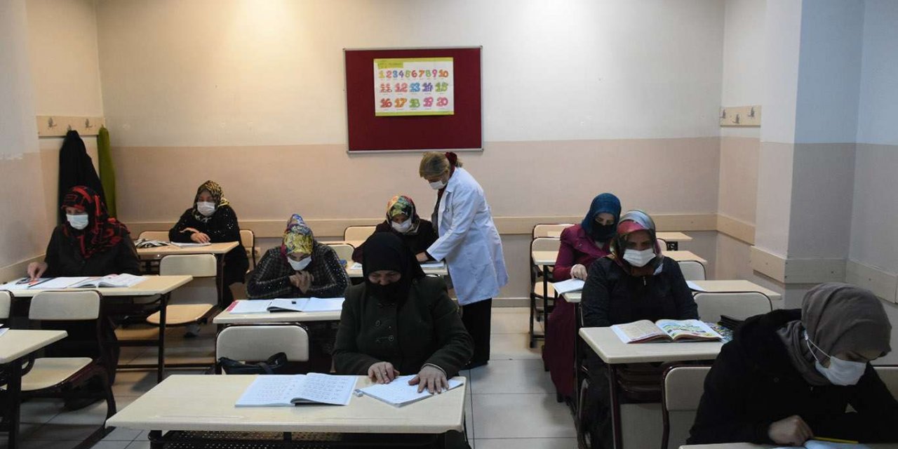 Gaziantep’teki eğitim merkezlerinden her yaş grubu faydalanıyor