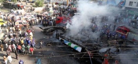 Pakistan'da mitinge saldırı: 10 ölü