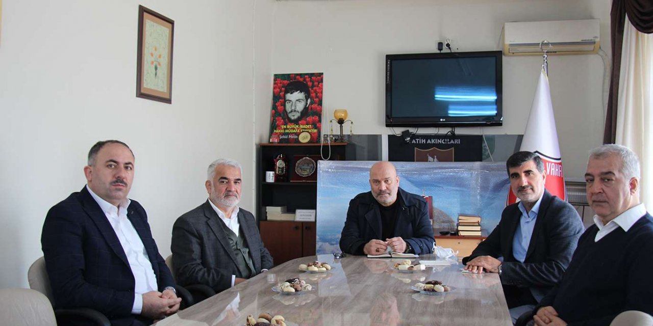 Yapıcıoğlu: "Vesayetten arınmış sivil ve adil yeni bir anayasa yapılmalıdır"