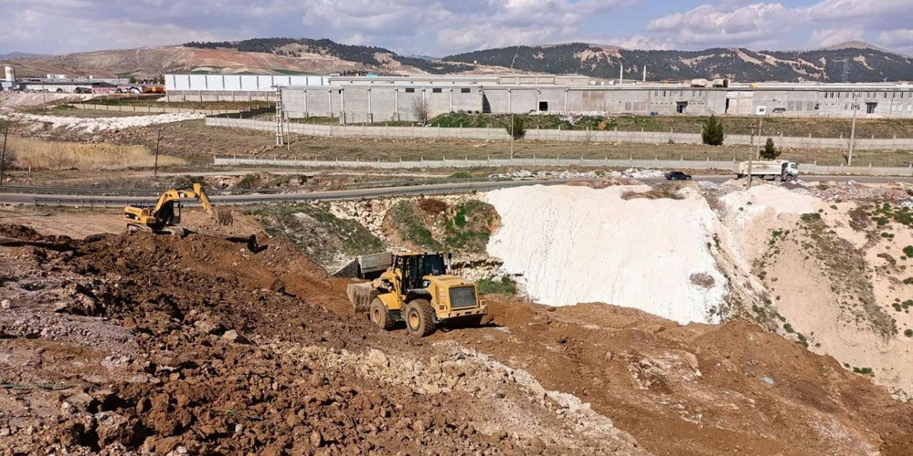 Adıyaman trafiğini rahatlatacak yol çalışmaları devam ediyor
