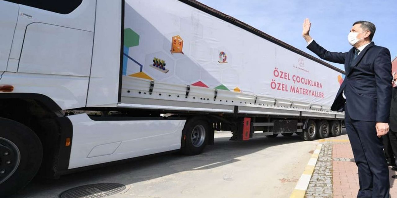 Özel çocuklar için üretilen materyal setleri yola çıktı