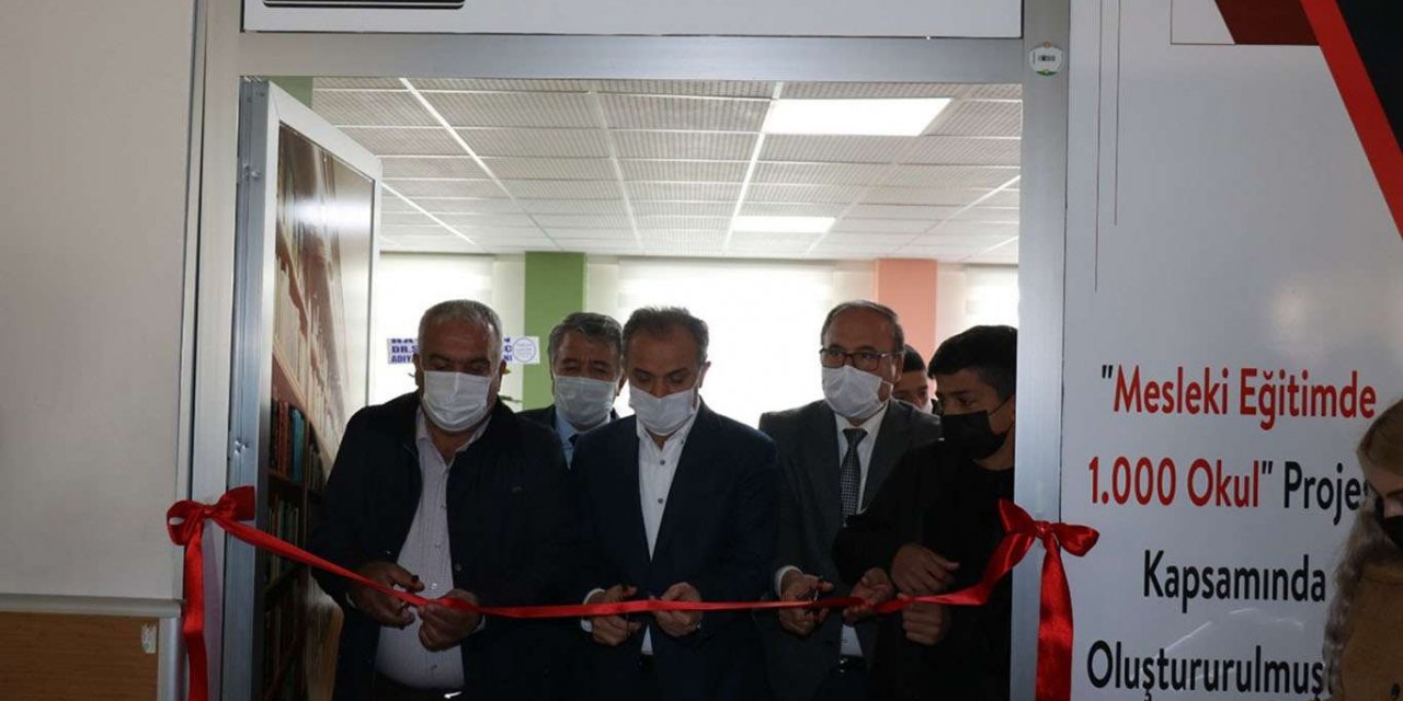 "Mesleki Eğitimde Bin Okul Projesi" kapsamında Z Kütüphane açılışı yapıldı