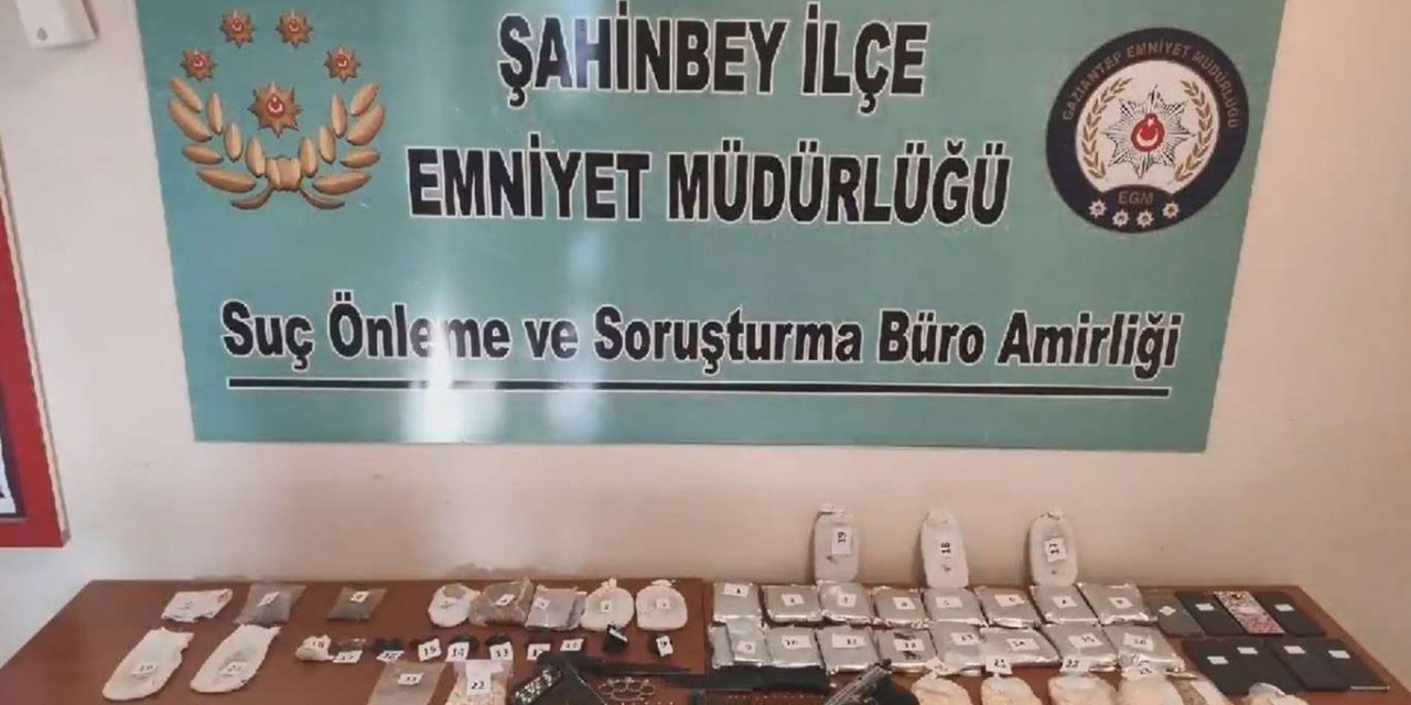 Gaziantep’te esrar ve uyuşturucu hap ele geçirildi